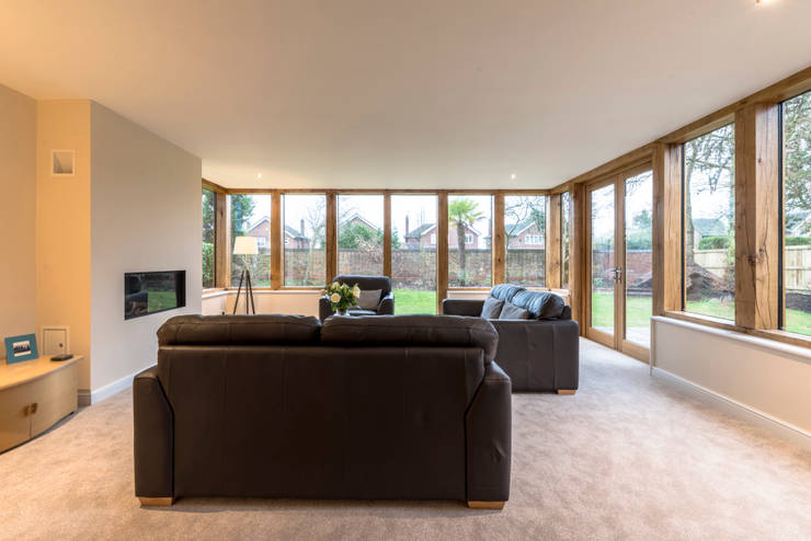 modernise,modernapartment oak framed extension modernises a detached bungalow