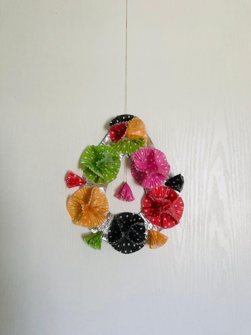 How to Make Wreath with Cupcake Paper l DIY Cupcake Paper Wreath ( 19