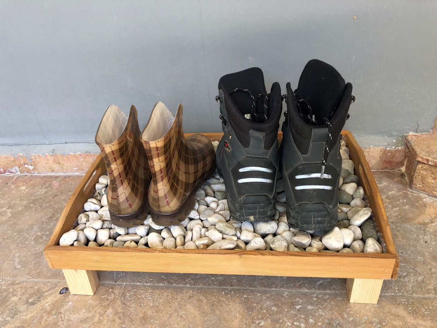 Your 14Step Guide to Make A DIY Boot Tray homify