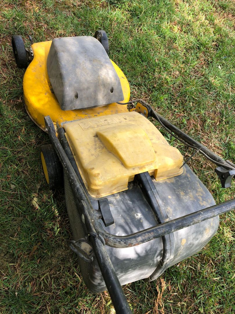 14 Easy Steps on Sharpening Lawn Mower Blades at Home homify