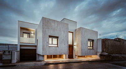 Casa de diseño cúbico en Toledo, OOIIO Arquitectura OOIIO Arquitectura Kuće Kamen