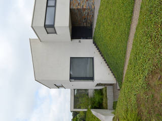 Villa met praktijk te Born, Nederland, FWP architectuur BV FWP architectuur BV Minimalist houses Concrete