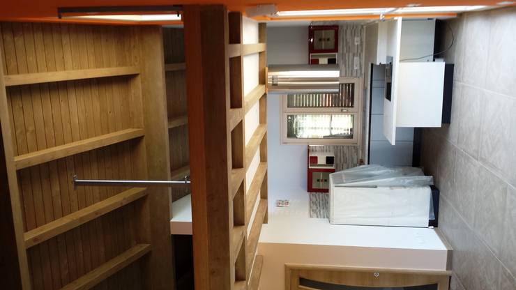  Phòng khách by DBIOSTUDIO 