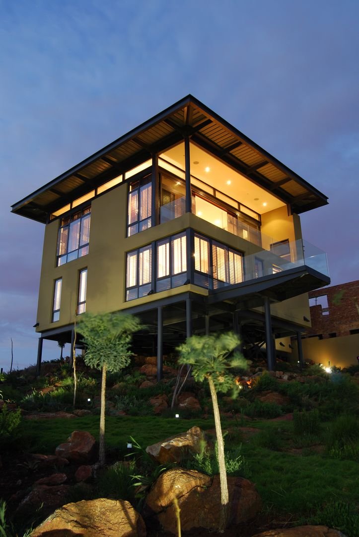 Hillside Haven - Loft House Bassonia, CKW Lifestyle Associates PTY Ltd CKW Lifestyle Associates PTY Ltd Condominio