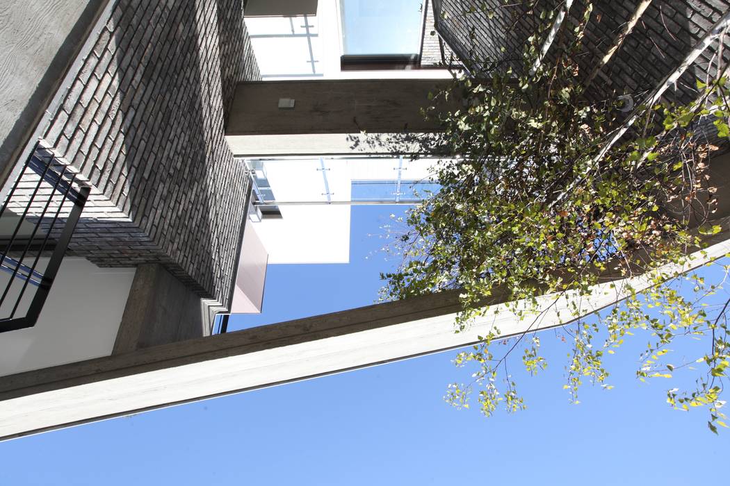 Balkon Beranda Teras Modern Oleh U Haus Modern Homify
