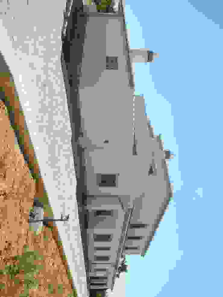 Isolamento Térmico pelo exterior Casas mediterrânicas por RenoBuild Algarve Mediterrânico