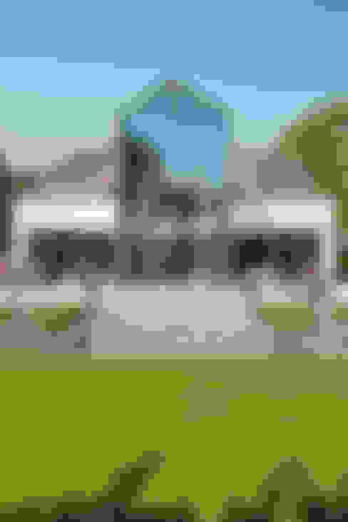 11 casas modernas con fachadas de vidrio