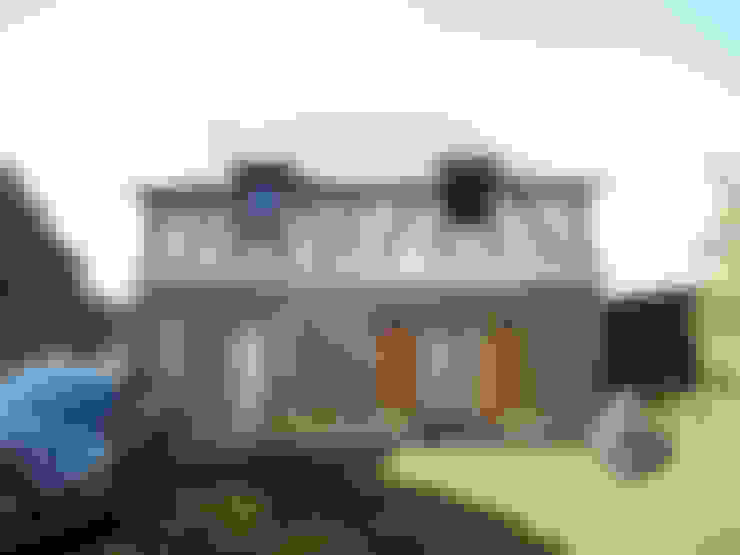 32 Contoh Desain Unik Fasad Rumah Beton dan Kayu