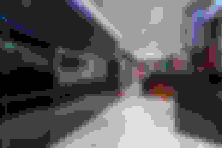 Un Extérieur Simple, un Intérieur GRANDIOSE.!!