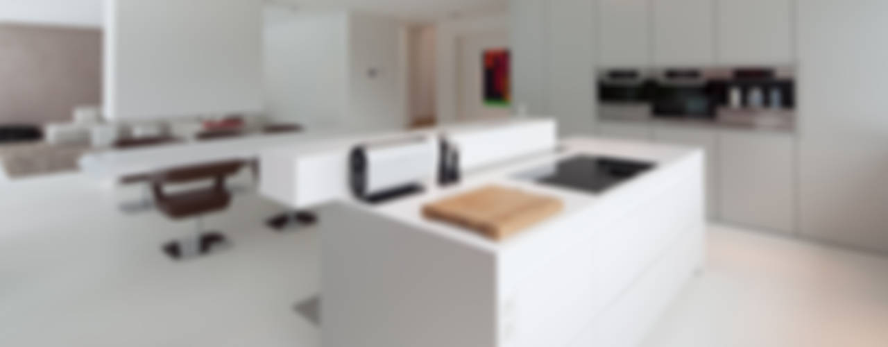 Moderne Villa im Bauhausstil, HI-MACS® HI-MACS® Modern style kitchen