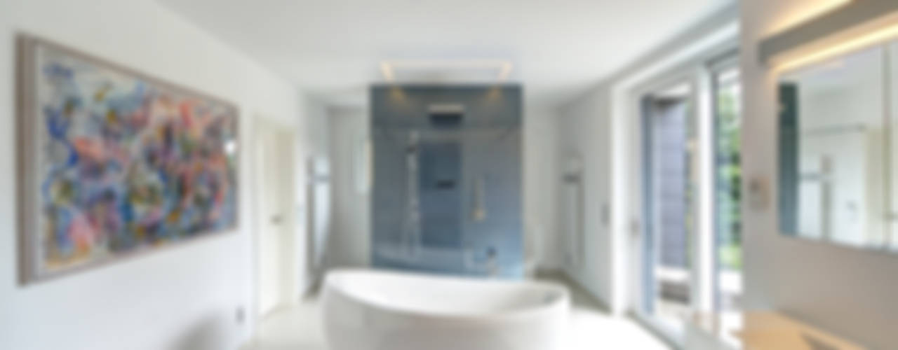 Traum in Blau und Weiß, Innenarchitektin Katrin Reinhold Innenarchitektin Katrin Reinhold Bagno moderno