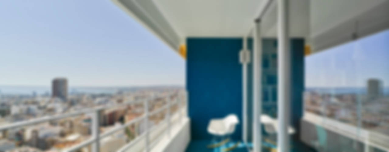 Un Pequeño piso en Alicante con Terraza y una vista al mar ¡espectacular!, FLAP STUDIO FLAP STUDIO منازل