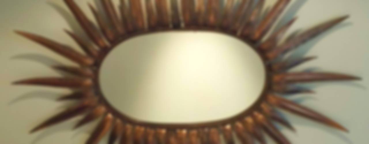 Sunburst mirror, Travers Antiques Travers Antiques Modern living room