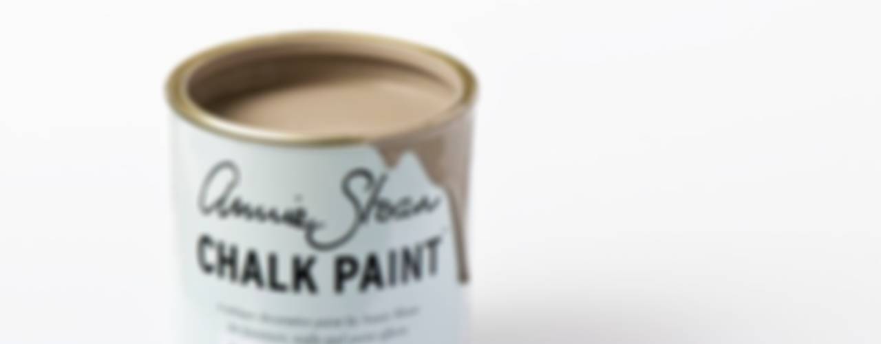 Chalk Paint™ decoratieve verf van Annie Sloan , Bij Sigrid Bij Sigrid カントリーデザインの リビング