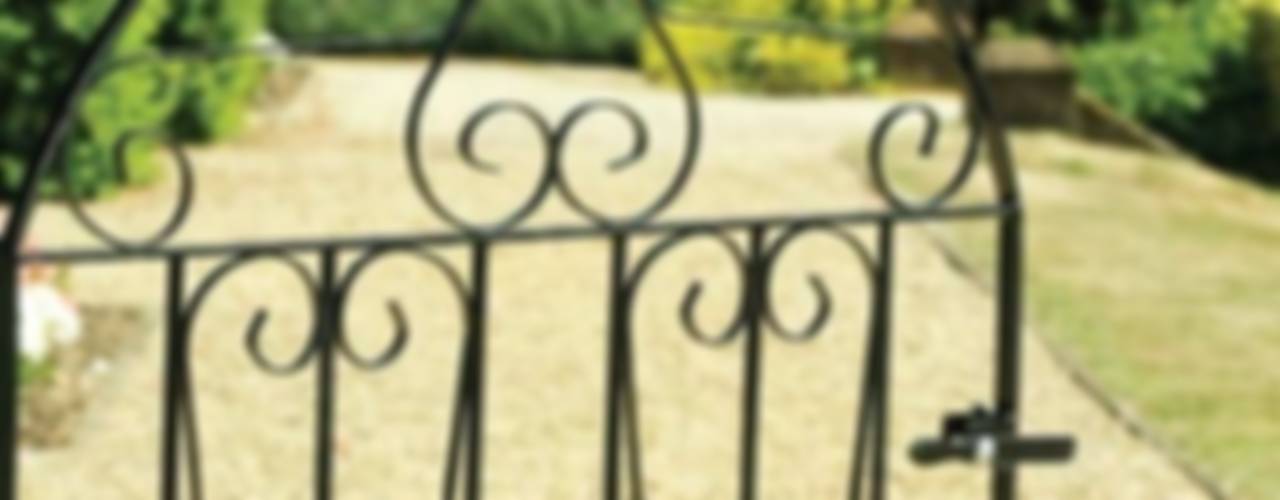 A Selection of Wrought Iron Gates, Garden Gates Direct Garden Gates Direct Giardino classico