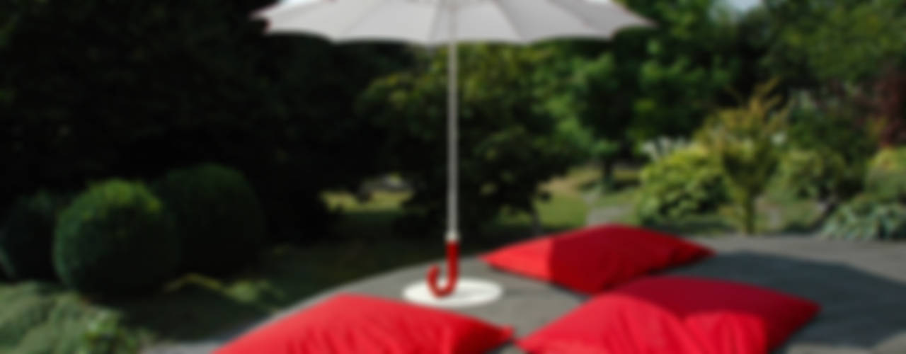 PARASOLS DESIGN ET ORIGINAUX : un large choix pour sublimer votre décoration d’extérieur., KSL LIVING KSL LIVING Jardines eclécticos