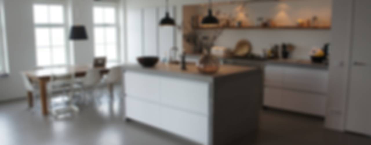 Keukens voorzien van een gietvloer, Design Gietvloer Design Gietvloer مطبخ