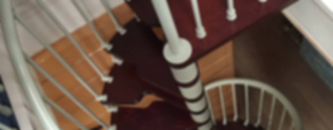 Деревянное поместье в пригороде Санкт-Петербурга. Часть 1. Семейный SPA комплекс , Format A5 Fontanka Format A5 Fontanka Прихожая, коридор и лестницыЛестницы