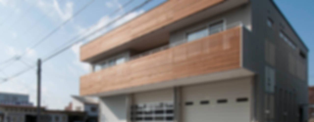 神田の家｜自動車修理工場 併用 住宅, 家山真建築研究室 Makoto Ieyama Architect Office 家山真建築研究室 Makoto Ieyama Architect Office منازل