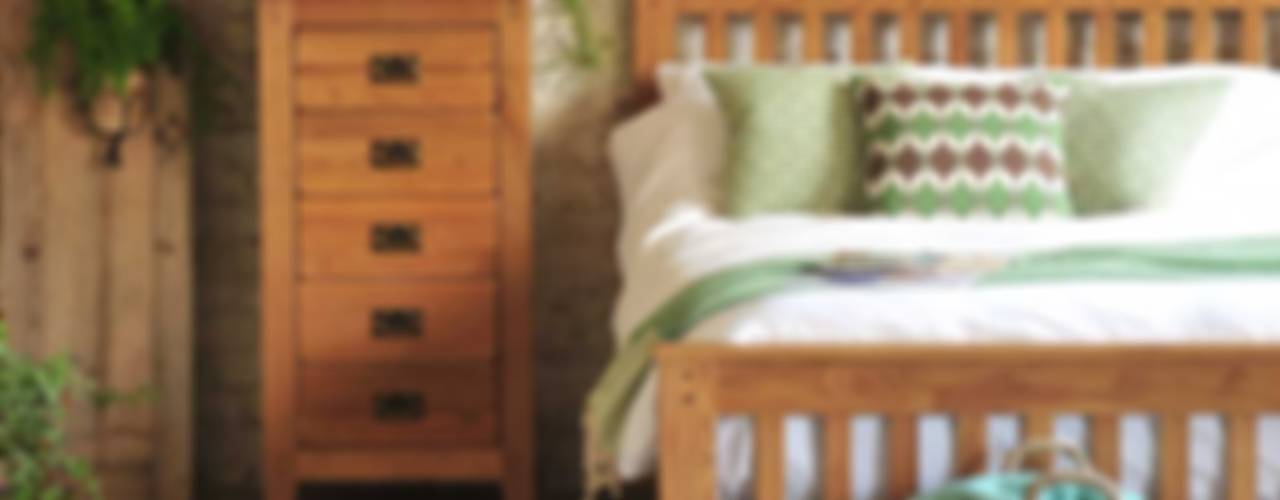 AW15, The Cotswold Company The Cotswold Company Country style bedroom Wood Wood effect