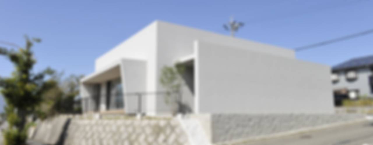 ＹＹ－ＨＯＵＳＥ, 久安典之建築研究所 久安典之建築研究所 Casas de estilo minimalista Vidrio Blanco