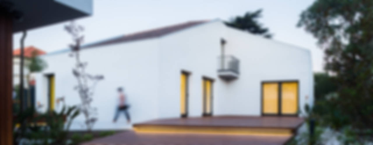 Consulado da República da Namíbia Casas modernas por a caixa negra Moderno