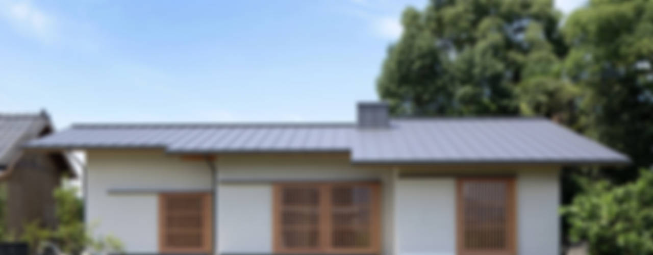遠くを見る家～中津 6つの庭をもつ住まい～, 山道勉建築 山道勉建築 스칸디나비아 주택 우드 화이트