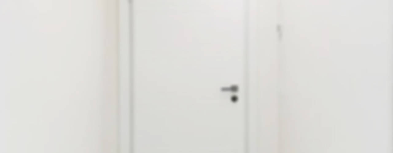 Installazione portoncino blindato e porte interne in legno, Finextra Finextra Wooden doors Solid Wood Multicolored