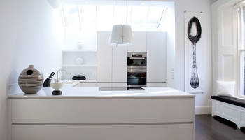 Historic House, Notting Hill, London: classic Kitchen by 4D Studio Architects and Interior Designers