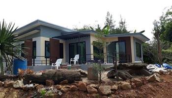 เพรชบุรี:  บ้านและที่อยู่อาศัย by P Knockdown Style Modern