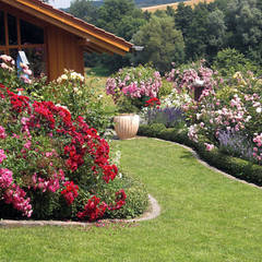 Jardines de estilo rural de Planungsbüro STEFAN LAPORT Rural