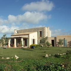 AF, Fincas Cassiopea Group / FCG Architects Fincas Cassiopea Group / FCG Architects Casas de estilo mediterráneo Nube,Cielo,Planta,Ventana,Edificio,Lote de tierra,Paisaje natural,Césped,Barrio residencial,Árbol