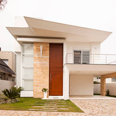 Casa Ponta: Casas  por Biazus Arquitetura e Design, Moderno   