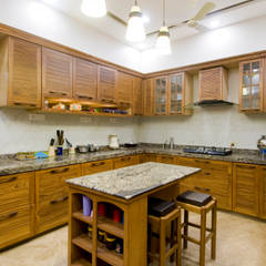 classic kitchen artha interiors private limited Classic style kitchen