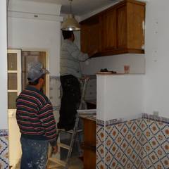 Cozinha: Antes por BL Design Arquitectura e Interiores Mediterrânico