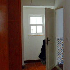 Quarto: Antes por BL Design Arquitectura e Interiores Mediterrânico