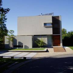 NR House, gatarqs gatarqs Modern houses