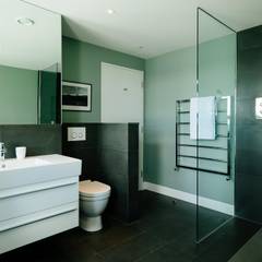 Bathroom Perfect Stays Modern bathroom