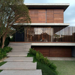 Casas  por homify Moderno  