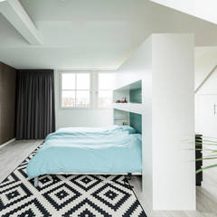 Mooie woning in Denbosch:  Slaapkamer door Bas Suurmond Fotografie