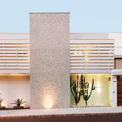 Residência Ortízio Borges, Uberlândia - Projeto THEROOM ARQUITETURA: Casas  por THEROOM ARQUITETURA E DESIGN, Moderno   