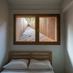 Koekoek:  Kleine slaapkamer door Kevin Veenhuizen Architects