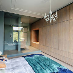 Herenhuis verbouwing & inrichting:  Slaapkamer door StrandNL architectuur en interieur