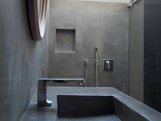 Badezimmer - Feuchträume in Betonoptik, Fugenlose mineralische Böden und Wände Fugenlose mineralische Böden und Wände BathroomSinks