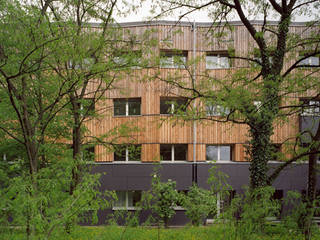 Fassadensanierung Haus 11, andreas gehrke . architekt andreas gehrke . architekt منازل