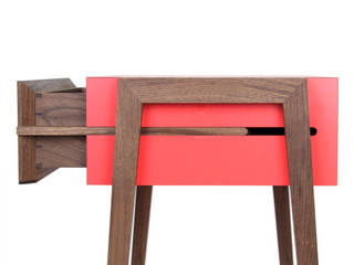 Animate Bedside Table, Young & Norgate Young & Norgate Dormitorios modernos