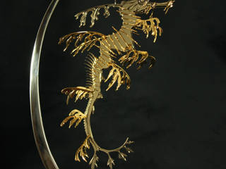 Leafy Sea Dragon (Skulptur) Kunstschmied Mark Prouse , Kunstschmied Mark Prouse Elements Kunstschmied Mark Prouse Elements 트로피컬 복도, 현관 & 계단