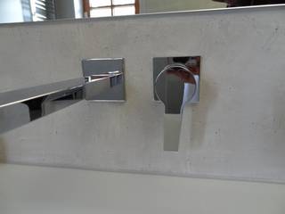 Privatbad München, Wände mit Charakter Wände mit Charakter Phòng tắm phong cách hiện đại
