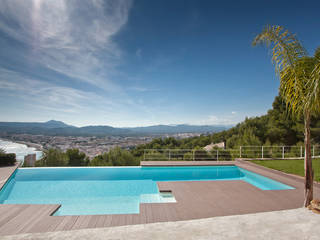 Piscina Infinity , Gunitec Concept Pools Gunitec Concept Pools Jardínes: Ideas, imágenes y decoración