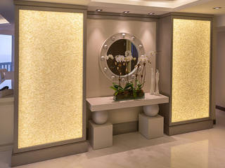 Pure White Seamless Brick Freshwater Back Lit Mother of Pearl Mosaic Panels, ShellShock Designs ShellShock Designs モダンデザインの リビング